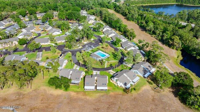 C - 102 Bob White Ct, Condo with 2 bedrooms, 2 bathrooms and null parking in DAYTONA BEACH FL | Image 4