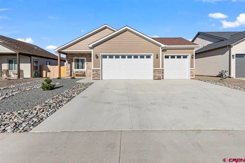 1441 Excelsior Creek Ave, Montrose, CO, 81401-9052 | Card Image