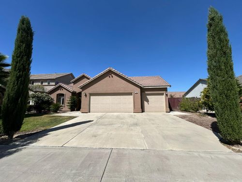 799 S Joseph Ave, Kerman, CA, 93630-7606 | Card Image