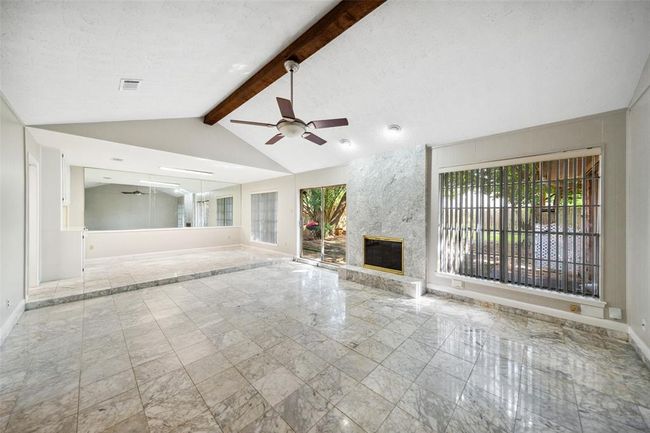 18426 Bent Elm Dr, House other with 3 bedrooms, 2 bathrooms and 2 parking in Spring TX | Image 9