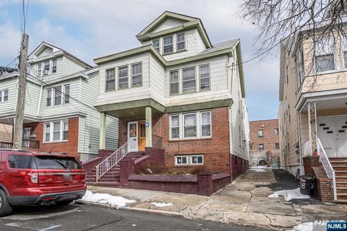 7 Mapes Ter, Newark, NJ, 07112-1812 | Card Image