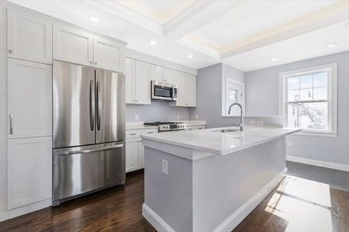 2-23 Taylor St, Waltham, MA, 02453-5289 | Card Image