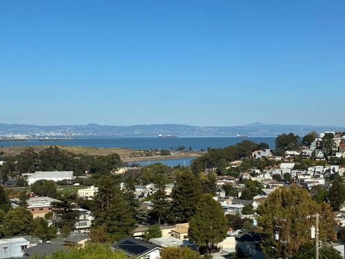 245 Sierra Point Rd, Brisbane, CA, 94005-1664 | Card Image