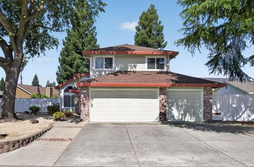611 Copper Way, Roseville, CA, 95678-7577 | Card Image