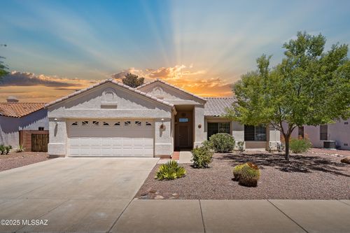 9516 N Crestone Dr, Tucson, AZ, 85742-5127 | Card Image