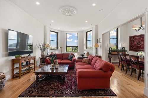 4-31 Bay State Rd, Boston, MA, 02215 | Card Image