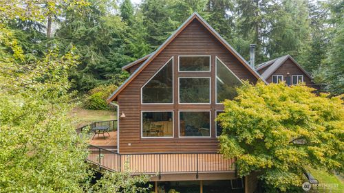 411 Puget Dr, Coupeville, WA, 98239-9609 | Card Image