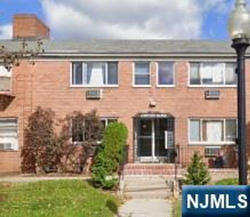 65-61-65 E Main St, Bogota, NJ, 07603-1369 | Card Image