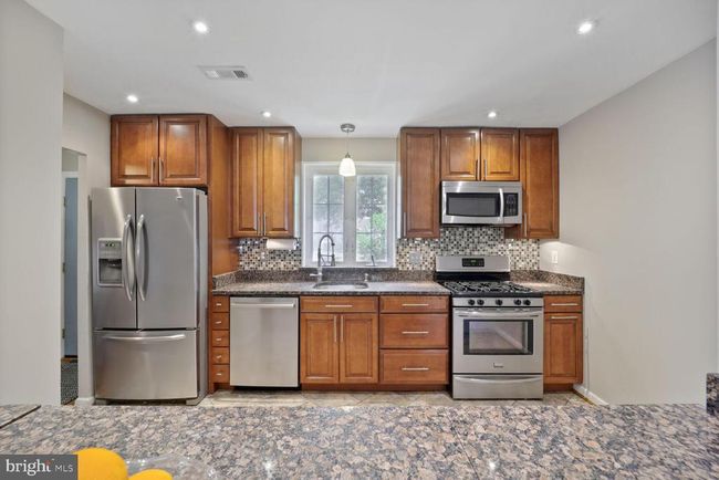 2923 Landover St, Townhouse with 3 bedrooms, 2 bathrooms and null parking in ALEXANDRIA VA | Image 7