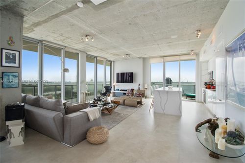 apt-h2201-3470 E Coast Ave, Miami, FL, 33137-4232 | Card Image