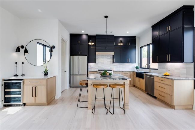 1962 8 Th St, Townhouse with 3 bedrooms, 4 bathrooms and null parking in Chamblee GA | Image 6