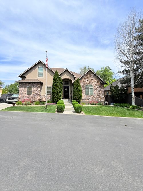 1442 S Main St, Orem, UT, 84058-7424 | Card Image