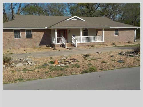 603 Cheyenne St, Coffeyville, KS, 67337-2339 | Card Image
