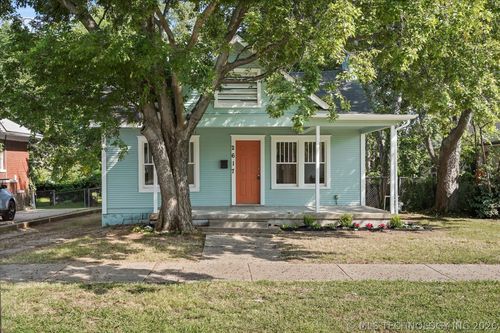 2617 E 10th St, Tulsa, OK, 74104-3703 | Card Image