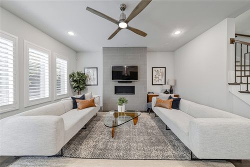 4107 Entrada Way, Dallas, TX, 75219-2424 | Card Image
