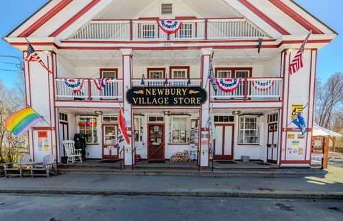 4991 Main St S, Newbury, VT, 05051-9805 | Card Image