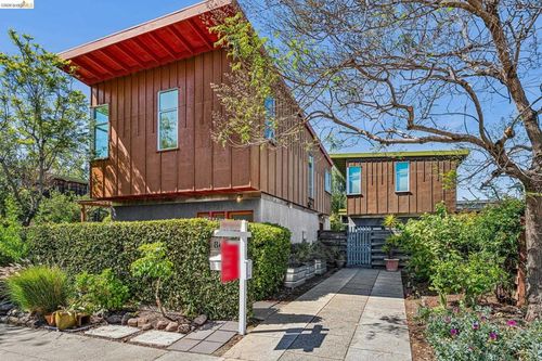 848 61st St, Emeryville, CA, 94608-1411 | Card Image