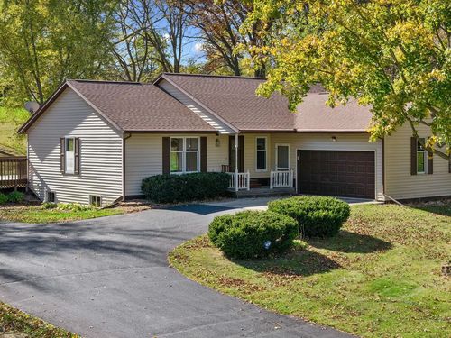 E7173 Eagle Ridge Ct, Reedsburg, WI, 53959-9447 | Card Image