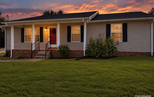499 Belew Dr, Lawrenceburg, TN, 38464-4516 | Card Image