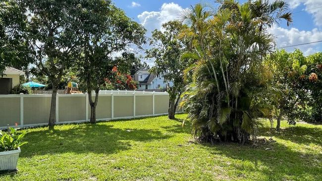 1044 Sw Canary Ter, House other with 3 bedrooms, 2 bathrooms and null parking in Port St. Lucie FL | Image 5