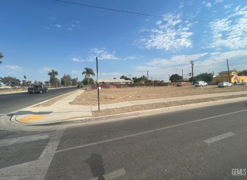 601 11th Ave, Delano, CA, 93215 | Card Image