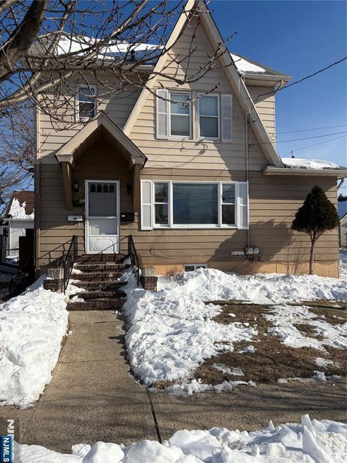 74 Jefferson Pl, Totowa, NJ, 07512-2683 | Card Image