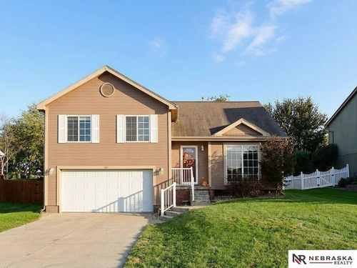 815 Edgewater Circle, Papillion, NE, 68046 | Card Image