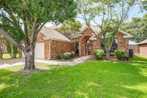 4307 Foxborough Trl, Arlington, TX, 76001-2906 | Card Image