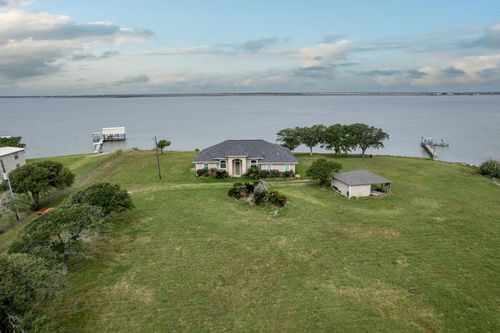 842 County Road 478, Palacios, TX, 77465-1640 | Card Image