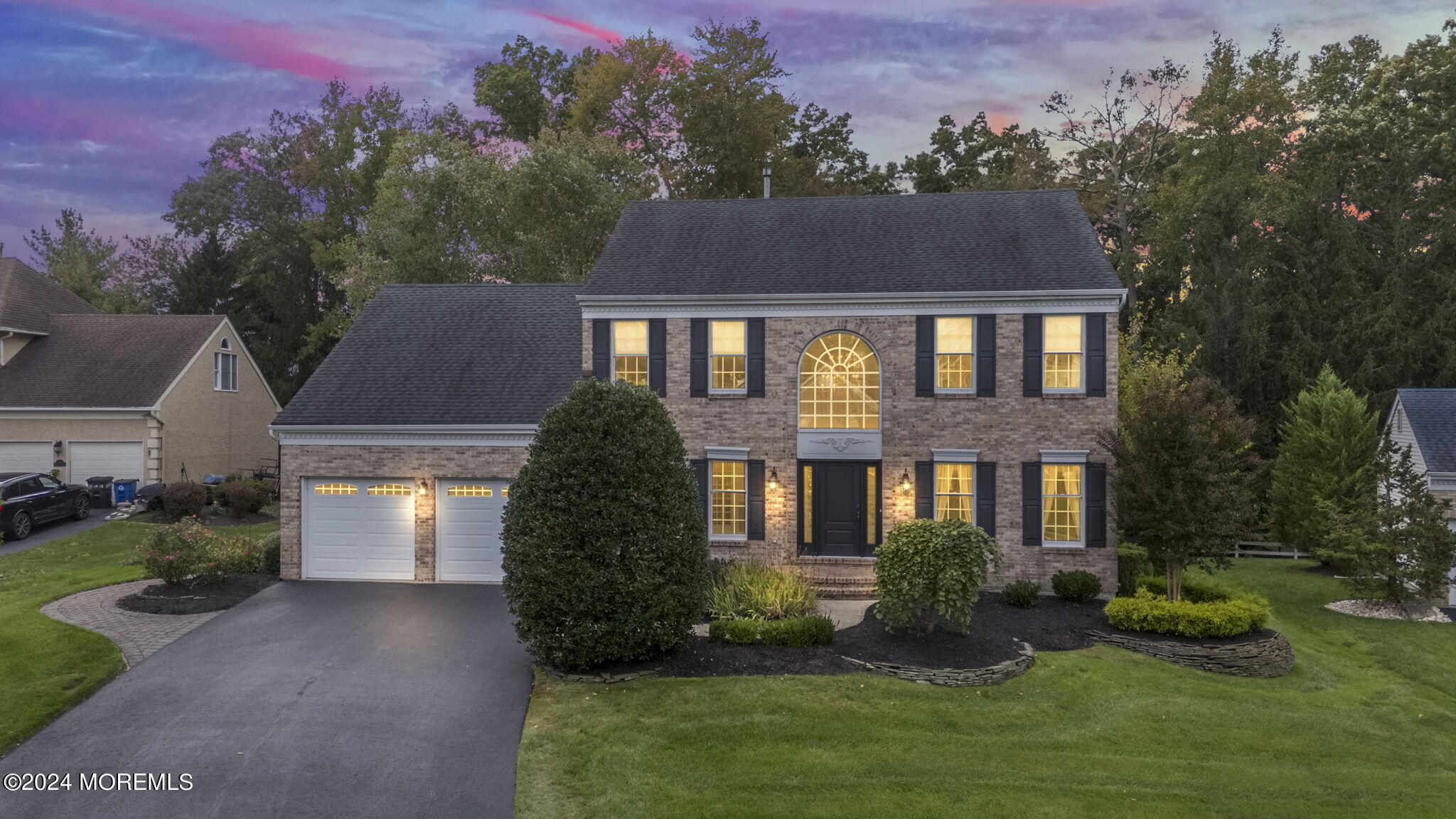 Vardon Way, Farmingdale, NJ 07727