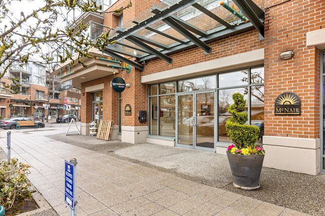 201 - 260 Newport Drive, Condo with 1 bedrooms, 1 bathrooms and 1 parking in Port Moody BC | Image 24