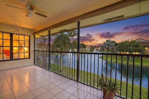 3283 Jog Park Dr, Greenacres, FL, 33467-2077 | Card Image