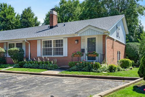 12-12 Robin Hood Ln, Northfield, IL, 60093-2920 | Card Image