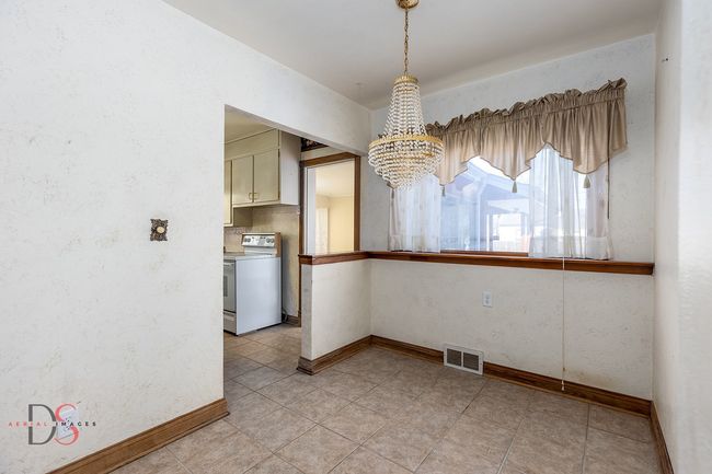 205 Pleasant Ave, House other with 3 bedrooms, 1 bathrooms and 2 parking in Ottawa IL | Image 13