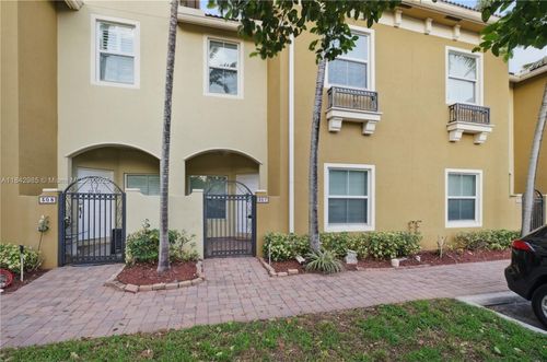 307-2851 W Prospect Rd, Tamarac, FL, 33309-2594 | Card Image