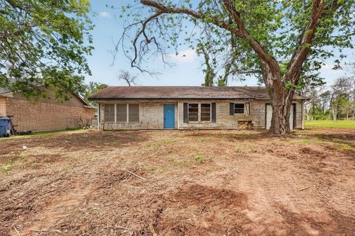 134 Scout Road, Freeport, TX, 77541 | Card Image