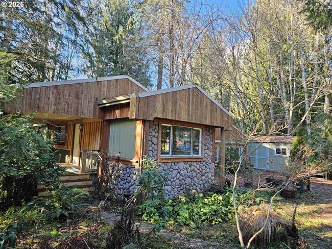 15216 Creek View Ln, House other with 2 bedrooms, 1 bathrooms and null parking in Vernonia OR | Image 4