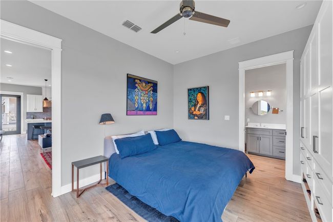 Primary bedroom. | Image 19