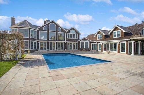 145 Olivers Cove Ln, Water Mill, NY, 11976-3124 | Card Image