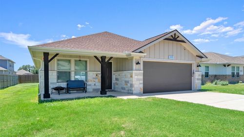 440 Dove Trl, Bertram, TX, 78605-4817 | Card Image