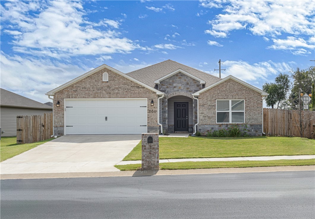Woodland St, Lowell, AR 72745