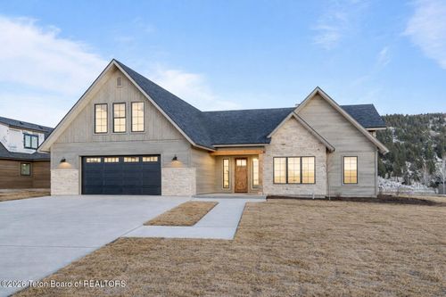 6373 Snow Goose Cir, Victor, ID, 83455 | Card Image