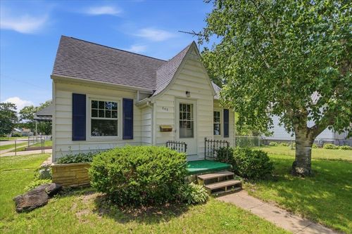 262 Cottage Grove Avenue, Waterloo, IA, 50703 | Card Image