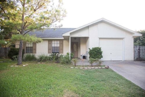3202 Wildrye Dr, College Station, TX, 77845-5940 | Card Image