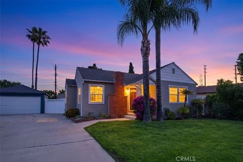 10415 Cumpston St, North Hollywood, CA, 91601-2931 | Card Image