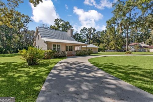 146 Don El St, Brunswick, GA, 31523-9631 | Card Image