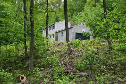 347 Ledgewood Ln, Hinesburg, VT, 05461-9546 | Card Image