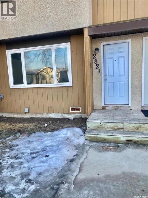 2823 7th Ave E, Regina, SK, S4N5N2 | Card Image