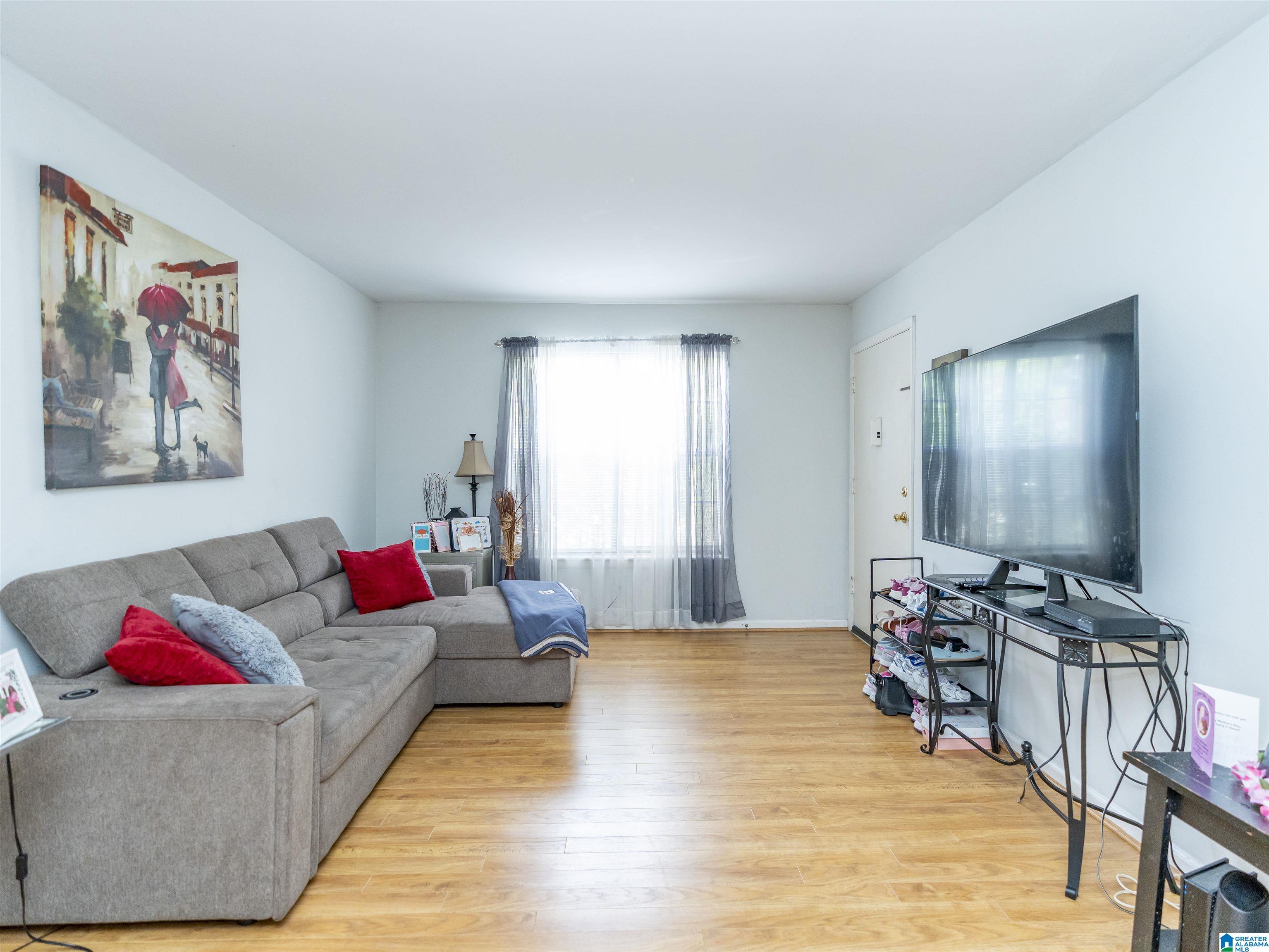 Residential in VESTAVIA HILLS 5