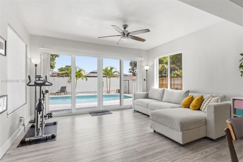 8451 Nw 16th St, Pembroke Pines, FL, 33024-4944 | Card Image